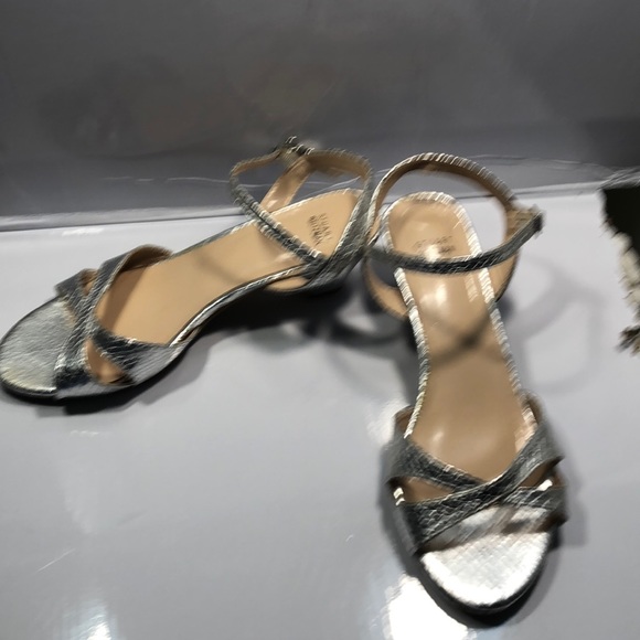 Stuart weitzman - Picture 2 of 3